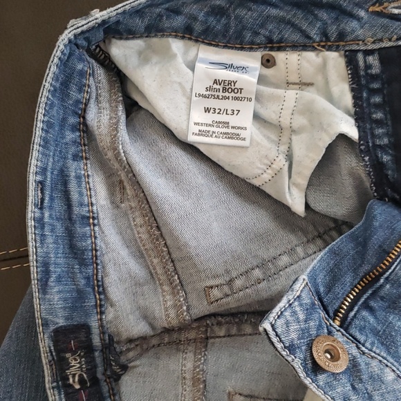 Silver Jeans - Picture 7 of 8